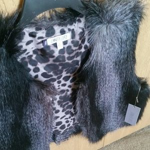 Jennifer Lopez fur vest